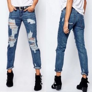One Teaspoon Awesome Baggies Distressed Jeans